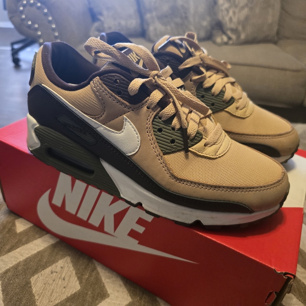 Nike Air Max 90